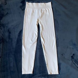 Beautiful Beige Varley Leggings